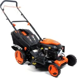 FUXTEC Grasmaaier Benzine - 46cm - Zelfrijdend / Zelftrekkend / Achterwielaandrijving - Mulchfunctie - Opvangbak 50L - FX-RM4646 16 FUXTEC Grasmaaier Benzine - 46cm - Zelfrijdend / Zelftrekkend / Achterwielaandrijving - Mulchfunctie - Opvangbak 50L - FX-RM4646 -Tuingereedschaps Winkel 1174x1200 1