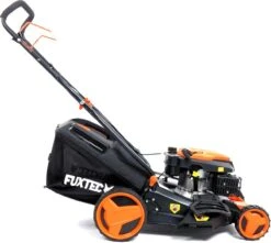 FUXTEC Grasmaaier Benzine - 46cm - Zelfrijdend / Zelftrekkend / Achterwielaandrijving - Mulchfunctie - Opvangbak 50L - FX-RM4646 20 FUXTEC Grasmaaier Benzine - 46cm - Zelfrijdend / Zelftrekkend / Achterwielaandrijving - Mulchfunctie - Opvangbak 50L - FX-RM4646 -Tuingereedschaps Winkel 1200x1074