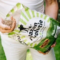 Pokon Gazon Revolutie - 12,5kg - Gazonmest / Graszaad / Bodemverbeteraar - Geschikt Voor 250m² - Binnen 15 Dagen Resultaat -Tuingereedschaps Winkel 1200x1198 6