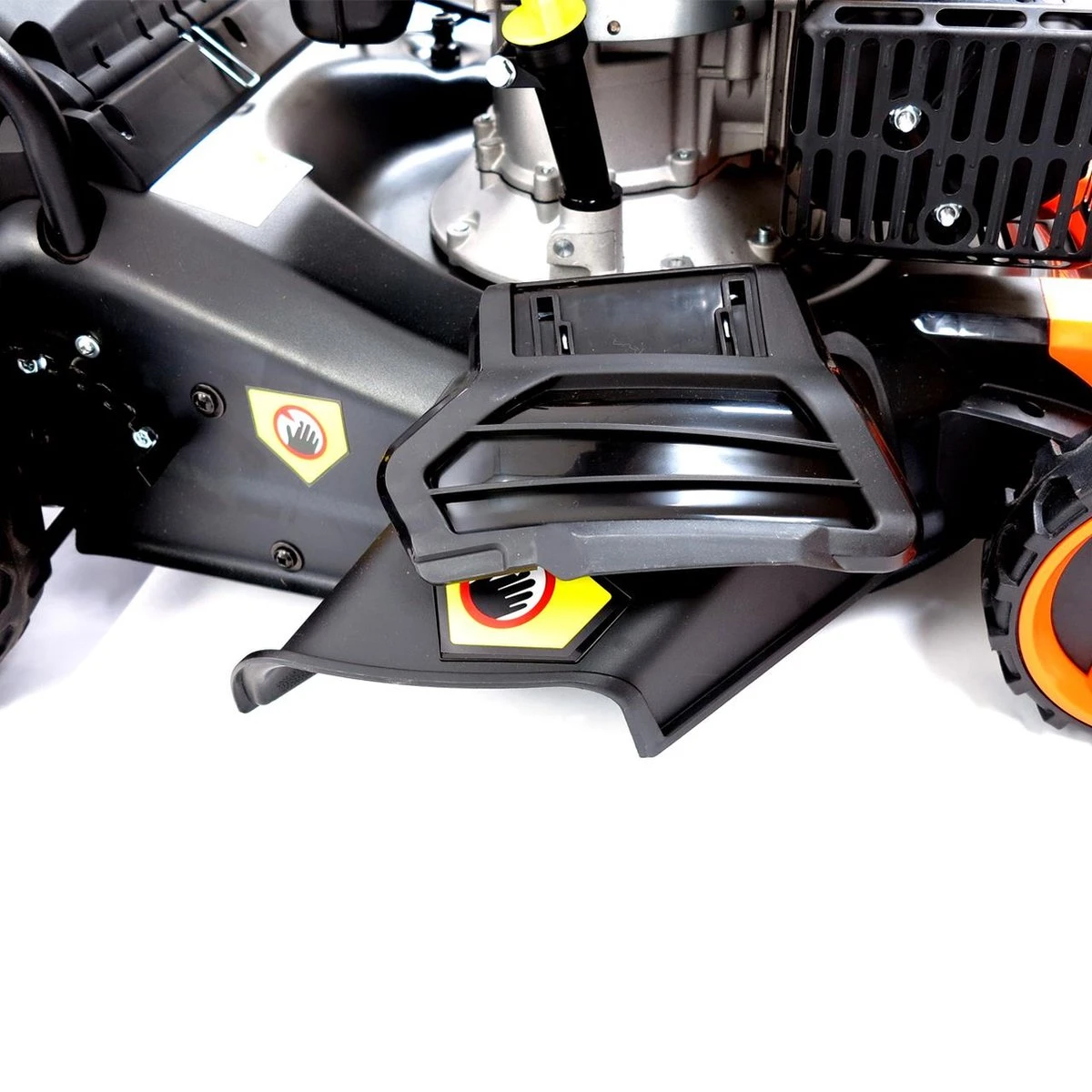 FUXTEC Grasmaaier Benzine - 46cm - Zelfrijdend / Zelftrekkend / Achterwielaandrijving - Mulchfunctie - Opvangbak 50L - FX-RM4646 11 FUXTEC Grasmaaier Benzine - 46cm - Zelfrijdend / Zelftrekkend / Achterwielaandrijving - Mulchfunctie - Opvangbak 50L - FX-RM4646 - Afbeelding 11