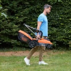 Black & Decker BLACK+DECKER BCMW3318N-XJ Grasmaaier - 18V - 33cm - Excl. Accu & Lader 29 Black & Decker BLACK+DECKER BCMW3318N-XJ Grasmaaier - 18V - 33cm - Excl. Accu & Lader -Tuingereedschaps Winkel 1200x1200 445