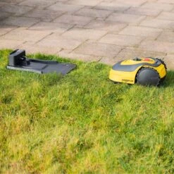 Powerplus POWXG6305 Robotmaaier - 18V - Voor Gazons Tot Ca. 500m² - Maaibreedte 180mm - Incl. Laadstation En Accessoires 19 Powerplus POWXG6305 Robotmaaier - 18V - Voor Gazons Tot Ca. 500m² - Maaibreedte 180mm - Incl. Laadstation En Accessoires -Tuingereedschaps Winkel 1200x1200 454