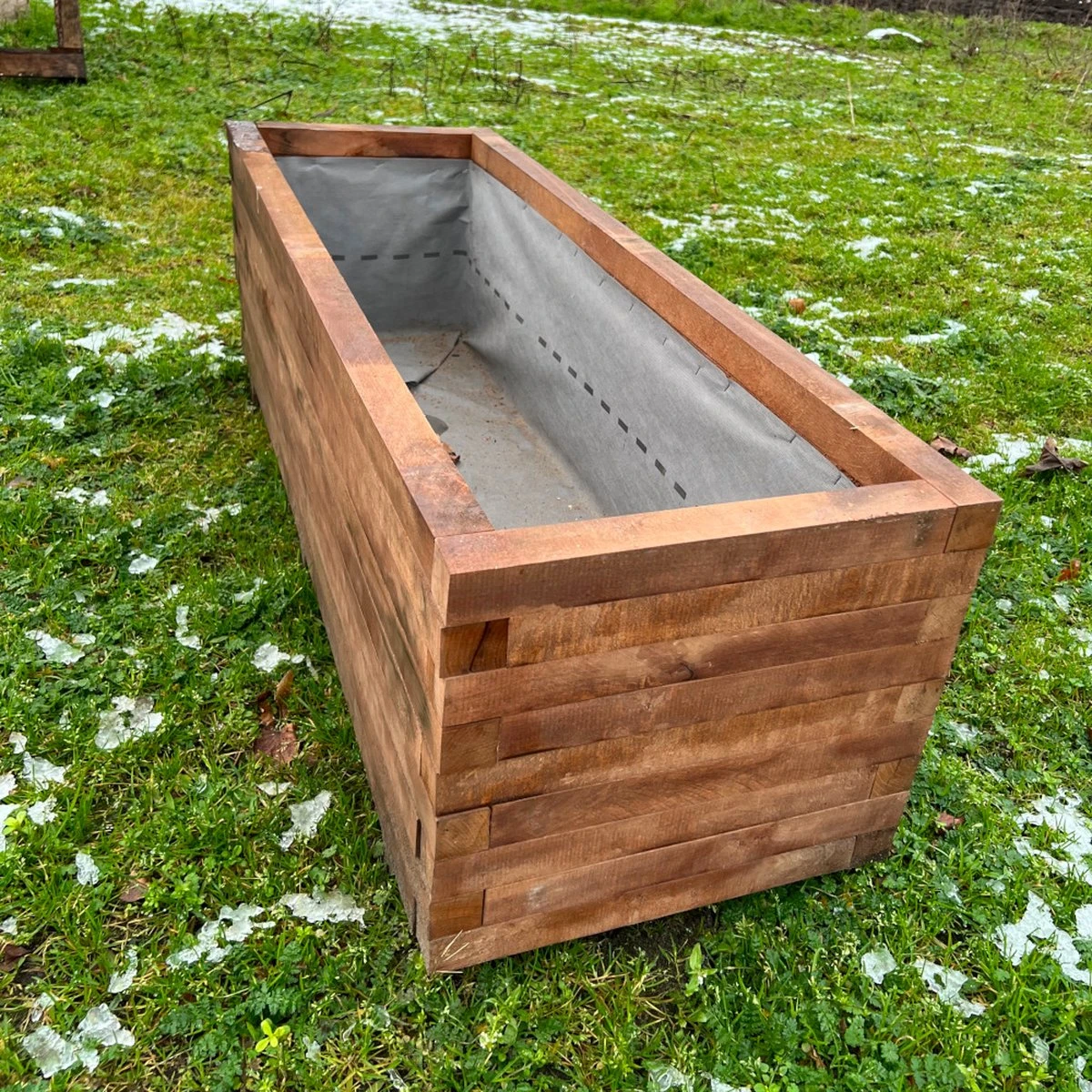 AMISHOUT - Plantenbak Van Balkjes 120x40x40 Cm - Bruin 1 AMISHOUT - Plantenbak Van Balkjes 120x40x40 Cm - Bruin