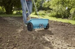 GARDENA - Strooiwagen L - Strooikar - 400m2 - 12.5 Liter -Tuingereedschaps Winkel 1200x799 15