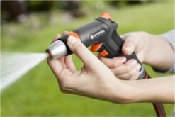 GARDENA - Premium Reinigingssproeier Spuitpistool - Metaal - Voor Reiniging En Bewatering 27 GARDENA - Premium Reinigingssproeier Spuitpistool - Metaal - Voor Reiniging En Bewatering -Tuingereedschaps Winkel 1200x800 129