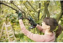 Bosch AdvancedCut 18 Microkettingzaag - Met 1 X 18 V Accu En Lader -Tuingereedschaps Winkel 1200x825