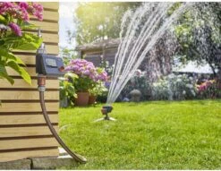 GARDENA - Select Computer Besproeiingscomputer - 3 Besproeiingen Per Dag -Tuingereedschaps Winkel 1200x928