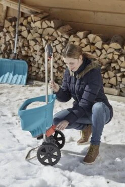 GARDENA Strooiwagen XL Strooikar - 800m2 - 18 Liter 14 GARDENA Strooiwagen XL Strooikar - 800m2 - 18 Liter -Tuingereedschaps Winkel 799x1200 3